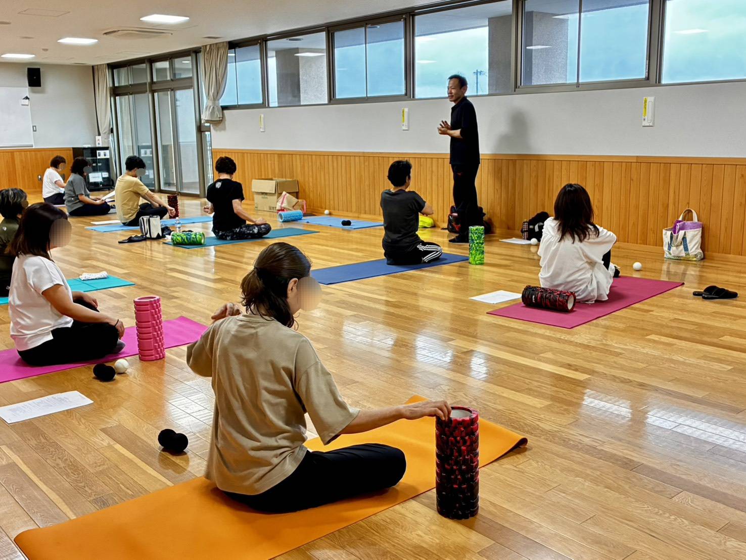 筋膜リリース＆全身ストレッチ講座の様子（フラット仏生山）